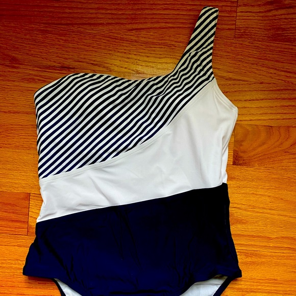 Kona Sol swimsuit - Picture 1 of 4